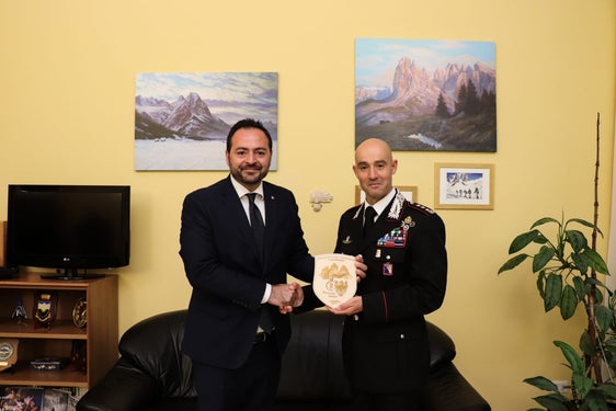 Il vicepresidente della Provincia Marco Galateo con il comandante provinciale dei Carabinieri, colonnello Raffaele Rivola. (Foto: ASP)