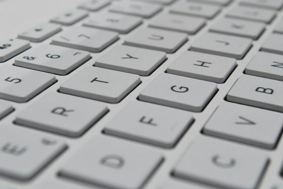 La Giunta provinciale ha approvato oggi (27 febbraio) il nuovo Regolamento ufficiale dell’ortografia tedesca e il relativo glossario (Foto: ASP/unsplash)