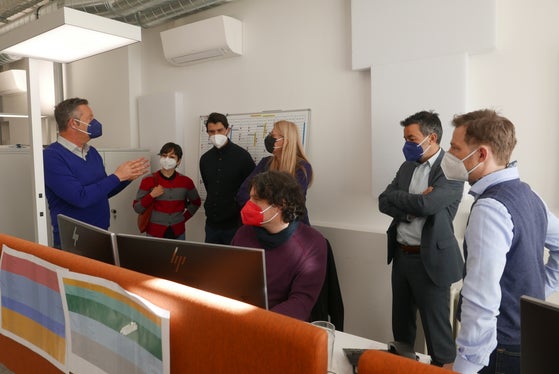 Beim Rundgang im SIZ (Foto: LPA/STA/Elisa Zambiasi)