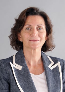 Petra Mahlknecht ist Generaldirektorin der Agentur für öffentliche Verträge. (Foto: LPA)