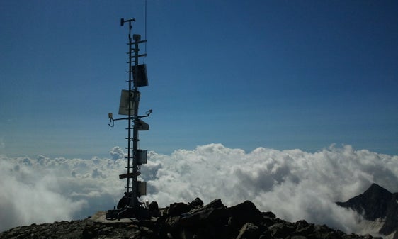 Am 19. Jänner wurde auf Südtirols höchster Wetterstation, dem Signalgipfel des Wilden Freigers (im Bild), mit minus 24,6 Grad Celsius die niedrigste Temperatur in einem ansonsten ausnehmend warmen Winter gemessen. (Foto: LPA/Landesamt für Meteorologie und Lawinenwarnung in der Agentur für Bevölkerungsschutz)