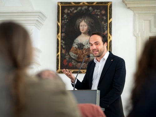 „Unsere Aufgabe ist es, den Archivbestand der Wissenschaft und Forschung und damit dem Lernen für die Gegenwart zu übergeben. Dieser Auftrag ist gerade in Zeiten wie den aktuellen wichtig, hielt Landesrat Philipp Achammer fest. (Foto: LPA/Fabio Brucculeri)