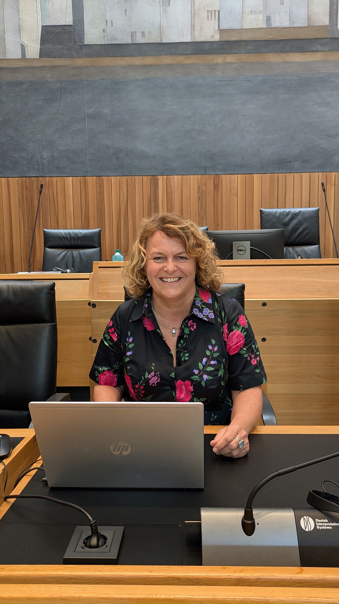 Am 3. Juli hat der Südtiroler Landtag das Landesgesetz zur Einrichtung des&nbsp;Landesverzeichnisses&nbsp;der Körperschaften, die Tätigkeiten von allgemeinem Interesse ausüben, und Bestimmungen zum Dritten Sektor verabschiedet. Damit erhält das Ehrenamt einen neuen, lokalen gesetzlichen Rahmen, durch den es gestärkt wird, betont Rosmarie Pamer, Landesrätin für Sozialen Zusammenhalt, Familie, Senioren, Genossenschaften und Ehrenamt. (Foto: LPA/Ressort Zusammenhalt, Familie, Senioren, Genossenschaften und Ehrenamt/Hannes Wisthaler)