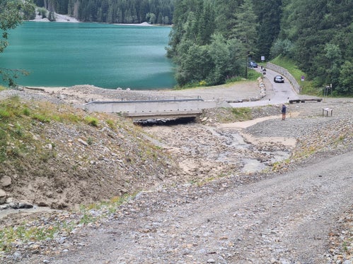 Im Rotwandbach in Antholz gingen gestern Abend nach gewittrigen Regenschauern an die 6000 Kubikmeter Material nieder, die Wildbachverbauung hat die Bachbetträumung aufgenommen. (Foto: LPA/Landesamt für Wildbach- und Lawinenverbauung Ost)