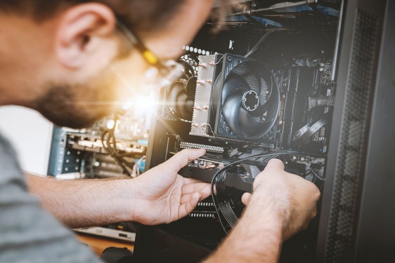 Bando 2027 per le piccole imprese altoatesine. Tra le novità l’ampliamento della platea dei beneficiari: per liberi professionisti e lavoratori autonomi viene eliminato il limite che circoscriveva l’ammissibilità ai primi cinque anni. Il budget complessivo sale da 5 a 7 milioni di euro, con un incremento di 2 milioni rispetto alla dotazione precedente. (Foto: Unsplash. La foto può essere utilizzata solo nel contesto di questo comunicato stampa). 