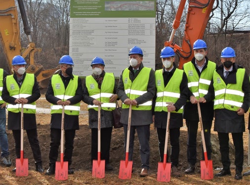 La costruzione della tangenziale di Varna è iniziata oggi con la cerimonia di inaugurazione. L'infrastruttura dovrebbe alleggerire il traffico cittadino e migliorare la mobilità nella Valle Isarco (Foto: ASP/Angelika Schrott)