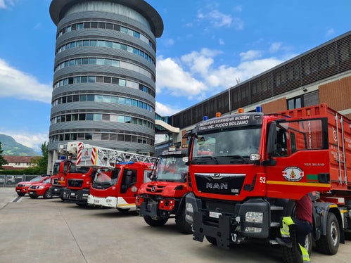 Dem Start des Hilfszuges am 2. August (im Bild) war am Tag zuvor ein Lokalaugenschein durch einen Erkundungstrupp vorausgegangen. (Foto: LPA/Berufsfeuerwehr Bozen)