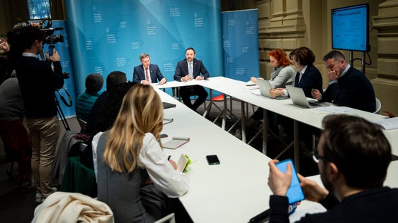 Un momento della conferenza stampa tenutasi a Palazzo Widmann. (Foto: USP/Fabio Brucculeri)