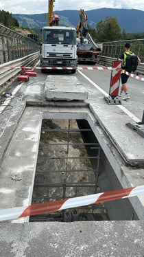 Dove possibile, negli ultimi giorni i lavori di risanamento saranno eseguiti giorno e notte. (Foto: USP/Dipartimento Infrastrutture e Mobilità)