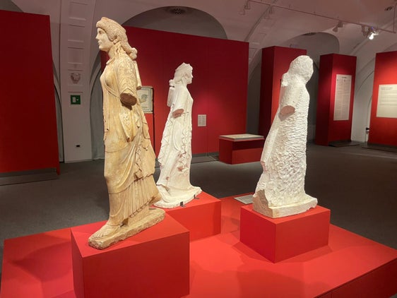 Bis 12. April 2026 ist im Kulturzentrum Trevi die Ausstellung "Artefices: Die Schöpfer der Kunst" allen Interessierten zugänglich. (Foto: LPA)