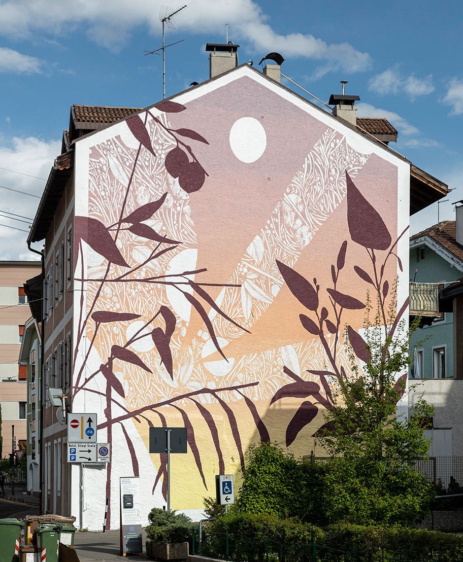 Il murales dell'artista Tellas rientra nel progetto di arte urbana Breathe! (Foto Breathe!)
