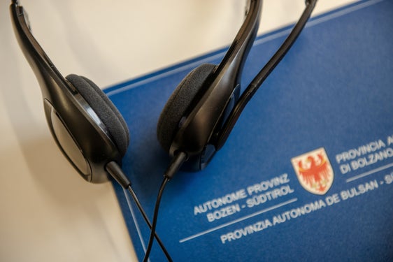 Die Anforderungen an eine moderne Verwaltung haben sich seit 1992 stark gewandelt. Die Reform der Führungsstruktur trage dem Rechnung und nutze die Spielräume der Autonomie, sagt LH Kompatscher. (Foto: LPA/Claudia Corrent) 