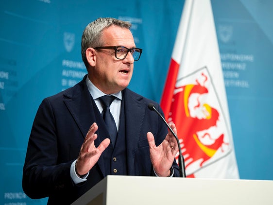 Die Sanierungs- und Erweiterungsarbeiten am Gebäude des Landeskleinkinderheims (IPAI) in Bozen stehen kurz bevor. "In wichtige Gebäude wie dieses zu investieren heißt, das soziale Schutznetz unseres Landes zu stärken", sagt Hochbau- und Vermögenslandesrat Christian Bianchi. (Foto: LPA/Fabio Brucculeri)