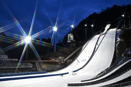 Die Skisprunganlage in Predazzo war einer der beiden Austragungsorte olympischer Bewerbe im Trentino. (Foto: Land Trentino und Nordic Ski WM Val di Fiemme 2003 srl)