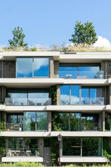 Con l'edilizia abitativa in locazione di utilità sociale, introdotta nel luglio 2025 su iniziativa dell'assessora provinciale all'Edilizia abitativa Ulli Mair, è stata creata una nuova linea di finanziamento per l'edilizia abitativa a prezzi accessibili. (Foto: www.pexels.com. La foto può essere utilizzata solo in relazione al presente comunicato stampa)