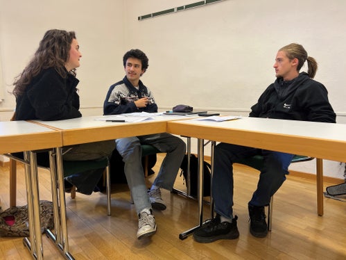 Beim Workshop Unser Wille geschehe! beschäftigten sich die Schülerinnen und Schüler mit der selbstbestimmten Willensbildung und der individueller Freiheit. (Foto: LPA/Bettina Gartner)

