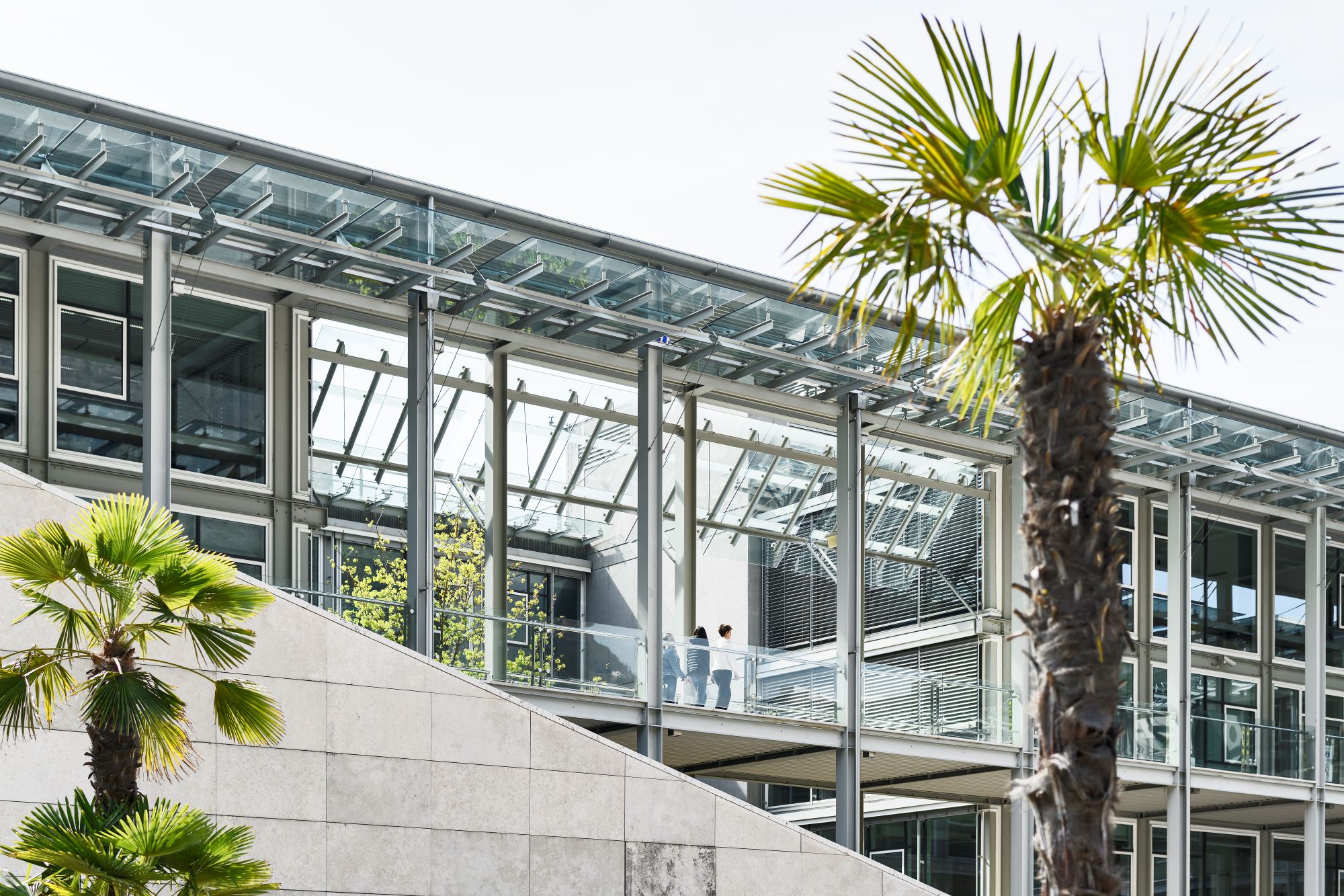 Das Universitäre Ausbildungszentrum für Gesundheitsberufe Claudiana: Wer ein Studium der Gesundheitsberufe oder ein Medizinstudium in Bozen ins Auge fasst, kann sich beim Open Day am 1. Dezember direkt vor Ort informieren. (Foto: Claudiana)