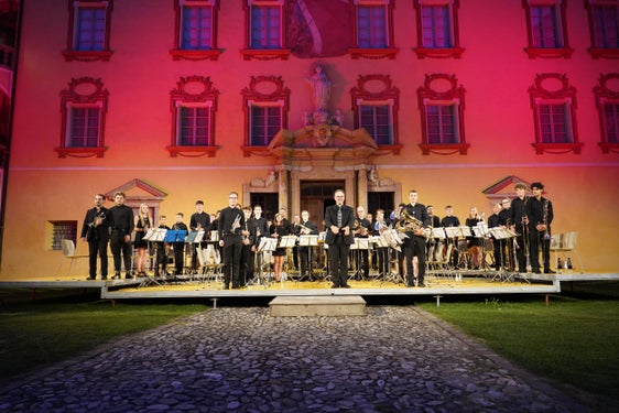 Die Jugendbrassband Südtirol wird im Mai 2023 unter der Leitung von Johann Finatzer am European Youth Brass Band Contest (EYBBC) in Malmö in Schweden teilnehmen. (Foto: Johann Finatzer)