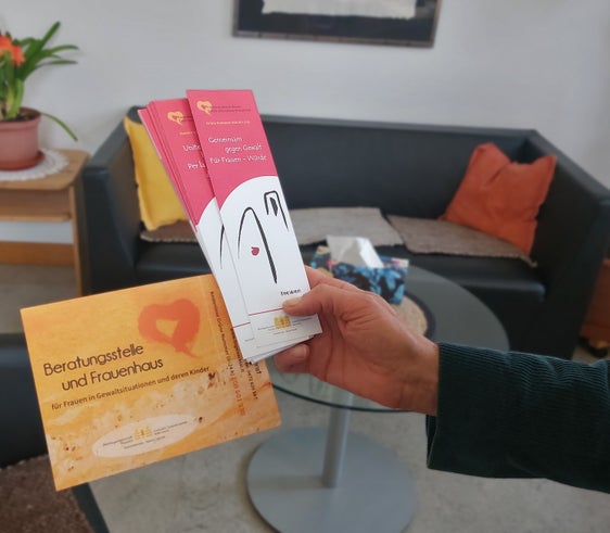 In Bozen, Meran, Brixen und Bruneck können sich Frauen in Gewaltsituationen an Beratungsstellen wenden, um dort Unterstützung und Hilfe zu erfahren. (Foto: LPA)