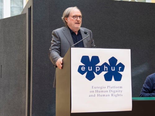 Il Presidente Cuno Tarfusser durante il suo intervento nel corso dell'incontro odierno sul conflitto in Ucraina.(Foto:ASP/Fabio Brucculeri)