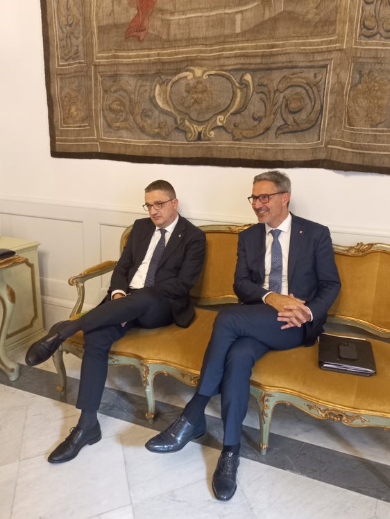 Die Landeshauptleute Maurizio Fugatti (links) und Arno Kompatscher trafen heute im Palazzo Chigi  Ministerpräsidentin Giorgia Meloni.  (Foto: LPA/mdg)