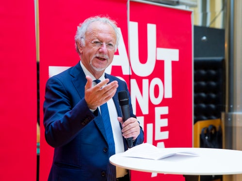 Il rappresentante dell'ONU per i diritti delle minoranze Fernand de Varennes, ha affermato che con il Centro per l'autonomia l'Alto Adige sta adempiendo al suo mandato e alla sua responsabilità di condividere la propria esperienza (Foto: ASP/Fabio Brucculeri)