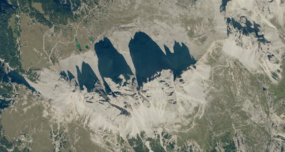 Le Tre Cime di Lavaredo ritratte nell'ortofoto sulla piattaforma Geobrowser Maps. (Foto: Geobrowser)