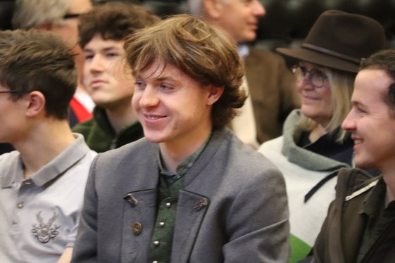 Der 20-jährige Jungjäger Simon Leander Declara vom Revier Vahrn hat die Leidenschaft für die Jagd von seinem Vater übernommen. (Foto: LPA/Maja Clara)