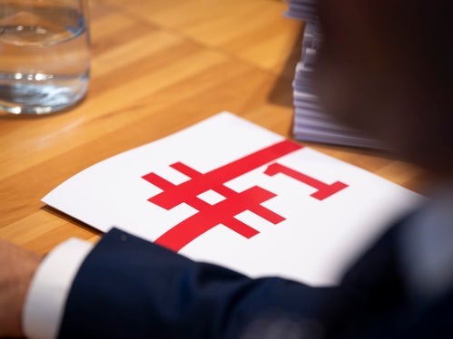 La Giunta provinciale ha presentato diversi risultati del primo anno di Giunta. Lavoro trasversale svolto dal presidente della Provincia Arno Kompatscher insieme alla vicepresidente Rosmarie Pamer, ai vicepresidenti Marco Galateo e Daniel Alfreider e agli assessori provinciali Philipp Achammer, Magdalena Amhof, Christian Bianchi, Peter Brunner, Ulli Mair, Hubert Messner e Luis Walcher. (Foto USP/Fabio Brucculeri)