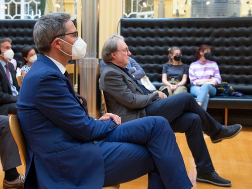 Landeshauptmann Kompatscher und Staatsanwalt Cuno Tarfusser, seit 2016 Präsident der Akademie deutsch-italienischer Studien in Meran, der die Euphur angegliedert ist (Foto: Fabio Brucculeri)