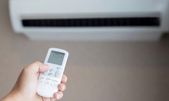 Le temperature elevate e le forti radiazioni UV pongono i lavoratori di fronte a sfide particolari. La Provincia, insieme alle parti sociali, si impegna a garantire misure di protezione efficaci sul posto di lavoro. (Foto: Pixabay. La foto può essere utilizzata solo in relazione al presente comunicato stampa.)