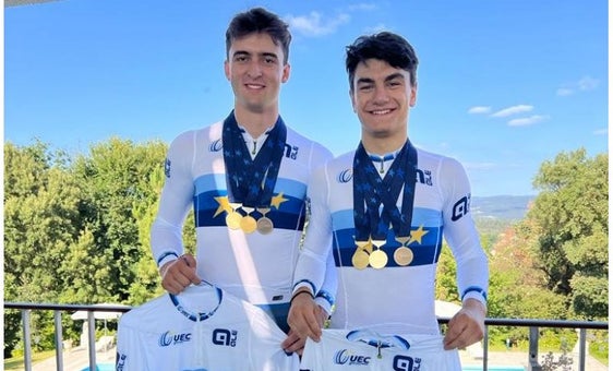 Gli altoatesini Matteo Bianchi (a sinistra) e Mattia Predomo hanno conquistato sei medaglie agli Europei giovanili di ciclismo su pista in Portogallo. (Foto: ASP)