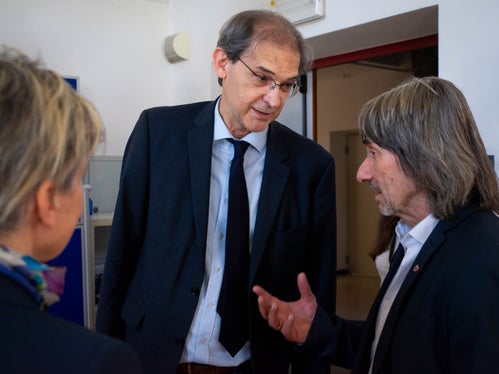 Kooperation zwischen Land und Universität: Rektor Paolo Lugli (links im Bild) und Landesrat Hubert Messner (Foto: LPA/Fabio Brucculeri)