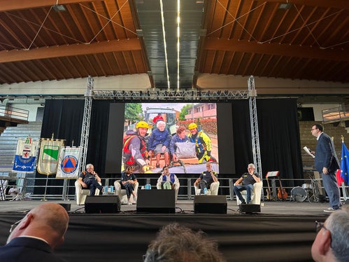 Großer Dank für die Zivilschutz-Gemeinschaft ein Jahr nach dem Hochwasser in der Emilia-Romagna. (Foto: LPA)