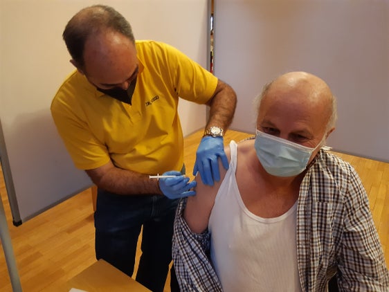 Aktion "Südtirol impft": Mehr als 43.000 Menschen haben sich bis kurz vor Schluss der Aktion impfen lassen. (Foto: LPA/Guido Steinegger) 