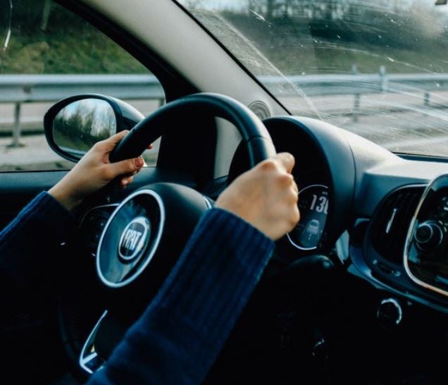 Il contributo per i pendolari è pensato per lavoratori che non possono usare i mezzi pubblici per i loro spostamenti e sono costretti a farlo con l'auto (Foto: Pexels)