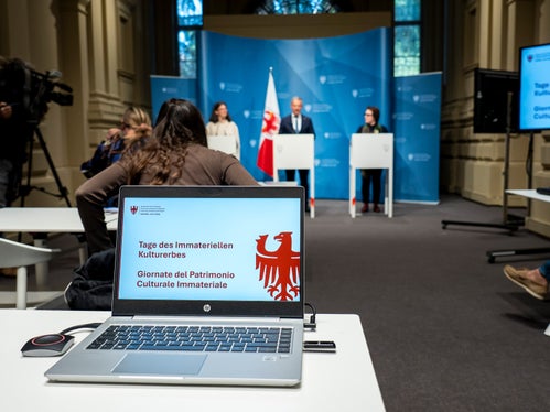 Im Landhaus 1 in Bozen wurden die Tage des Immateriellen Kulturerbes am 28. September im Rahmen einer Pressekonferenz vorgestellt. (Foto: LPA/Fabio Brucculeri)