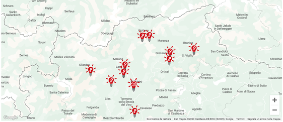 11 sogenannte Digi Points gibt es in Südtirol. Über den Aufbau- und Resilienzplan&nbsp;(Pnrr) werden weitere Gelder ausgeschüttet, um die digitalen Kompetenzen der Bürgerinnen und Bürger zu verbessern. Bis 30. Oktober können Gemeinden und Bezirksgemeinschaften darum ansuchen. (Foto: LPA/Landesabteilung Informatik)