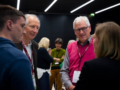 Gibt es gemeinsame Vorschläge? Mit dieser Frage beschäftigten sich die Arbeitsgruppen der beiden Beteiligungsformate am Samstag im NOI Tech Park in Bozen. (Foto: LPA/Fabio Brucculeri)