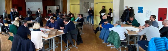 Lange diskutierte die Arbeitsgruppe Standseilbahn Meran-Schenna im Workshop über Vor- und Nachteile der Talstation-Varianten. (Foto: sta)
