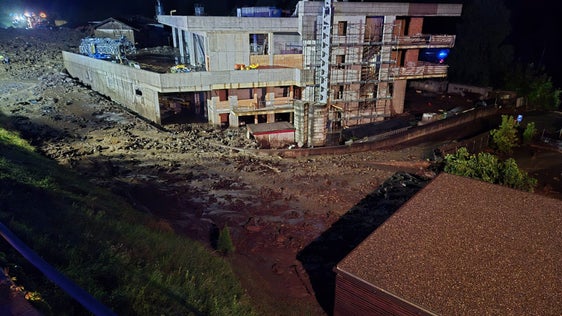 Dopo i temporali con forti precipitazioni, la sera del 23 luglio si sono verificate colate detritiche in tre torrenti della Val Passiria, nella foto il Rio del Masso dei Tovi poco prima di San Martino. (Foto: USP/Ufficio Sistemazione bacini montani ovest dell'Agenzia per la Protezione civile)