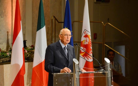 Mit Giorgio Napolitano, seit 2012 Träger des Großen Verdienstordens des Landes Südtirol, verliert Südtirol einen Südtirolkenner und Autonomiefürsprecher. (Foto: LPA)