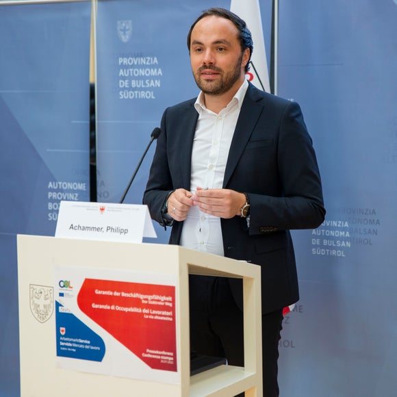 Un'immagine dell'assessore Philipp Achammer (Foto. ASP)