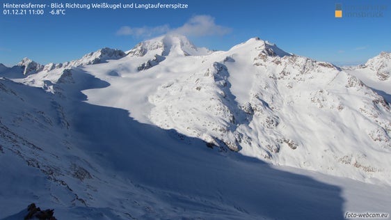 Nell'ambito del progetto interregionale di monitoraggio dei ghiacciai, sono state installate cinque nuove webcam per l'osservazione delle zone di alta montagna, che consentono di vedere l'Oltradige in Val Ridanna (nella foto), il Ghiacciaio di Fontana Bianca in Val d'Ultimo, la Vedretta Lunga in Val Martello, l'Oberen Ortlerferner a Trafoi e le Vedrette di Riva di Tures (Fonte: Progetto sito web GLISTT)