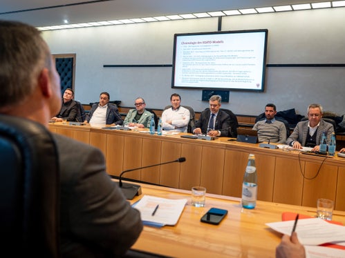 „Ziel des Prozesses ist es, eine Organisationsstruktur zu definieren, die langfristig tragfähig ist und den Abfallwirtschaftsdienst in Südtirol rechtssicher, effizient und bürgernah gewährleistet“, erklärt Umweltlandesrat Peter Brunner. (Foto: LPA/Fabio Brucculeri)