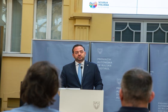 L'assessore all'Istruzione italiana Marco Galateo ha espresso grande soddisfazione per i risultati dell'anno scolastico appena concluso (Foto: ASP/Greta Stuefer)