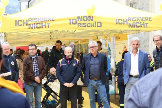 Inaugurata la Giornata informativa "“Eventi di piena a Bressanone” (da sinistra): direttore dell'area funzionale Bacini montani, Fabio De Polo, direttore dell'Ufficio Protezione civile, Günther Walcher, direttore d'Ufficio Roberto Giarola della Protezione Civile Nazionale, presidente de Consorzio dei Comuni e sindaco di Varna, Andreas Schatzer, assessore alla Protezione Civile, Arnold Schuler, direttore dell'Agenzia per la Protezione Civile, Klaus Unterweger (Foto: ASP/Maja Clara)