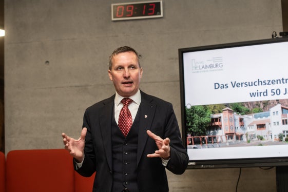 “Il Centro di Sperimentazione Laimburg è un'istituzione importante per l'Alto Adige, ma anche oltre i confini provinciali”, ha sottolineato, durante l'inaugurazione, l’assessore provinciale all'Agricoltura, Foreste e Turismo, Luis Walcher. (Foto: Centro di Sperimentazione Laimburg/Ivo Corrà)