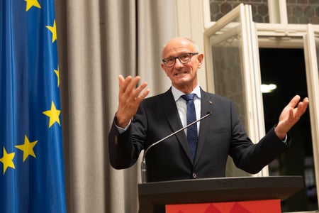 ll presidente dell'Euregio e del Tirolo Anton Mattle: L’interesse per l’Euregio e la sua varietà paesaggistica, culturale e sociale è immutato. (Foto: Land Tirol/Sedlak)