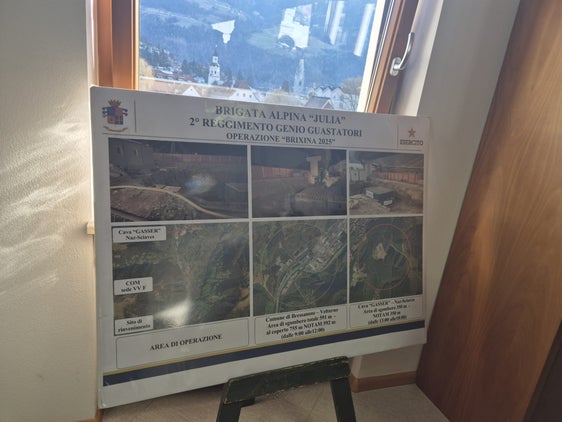 Der Kampfmittelräumdienst im Zweiten Regiment Sturmpioniere Trient hat am 16. Februar vormittags den Blindgänger in der Gewerbezone Brixen Süd entschärft. (Foto: LPA/Agentur für Bevölkerungsschutz/Andreas Simmerle)